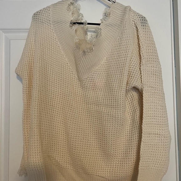 Off shoulder top - Picture 4 of 5